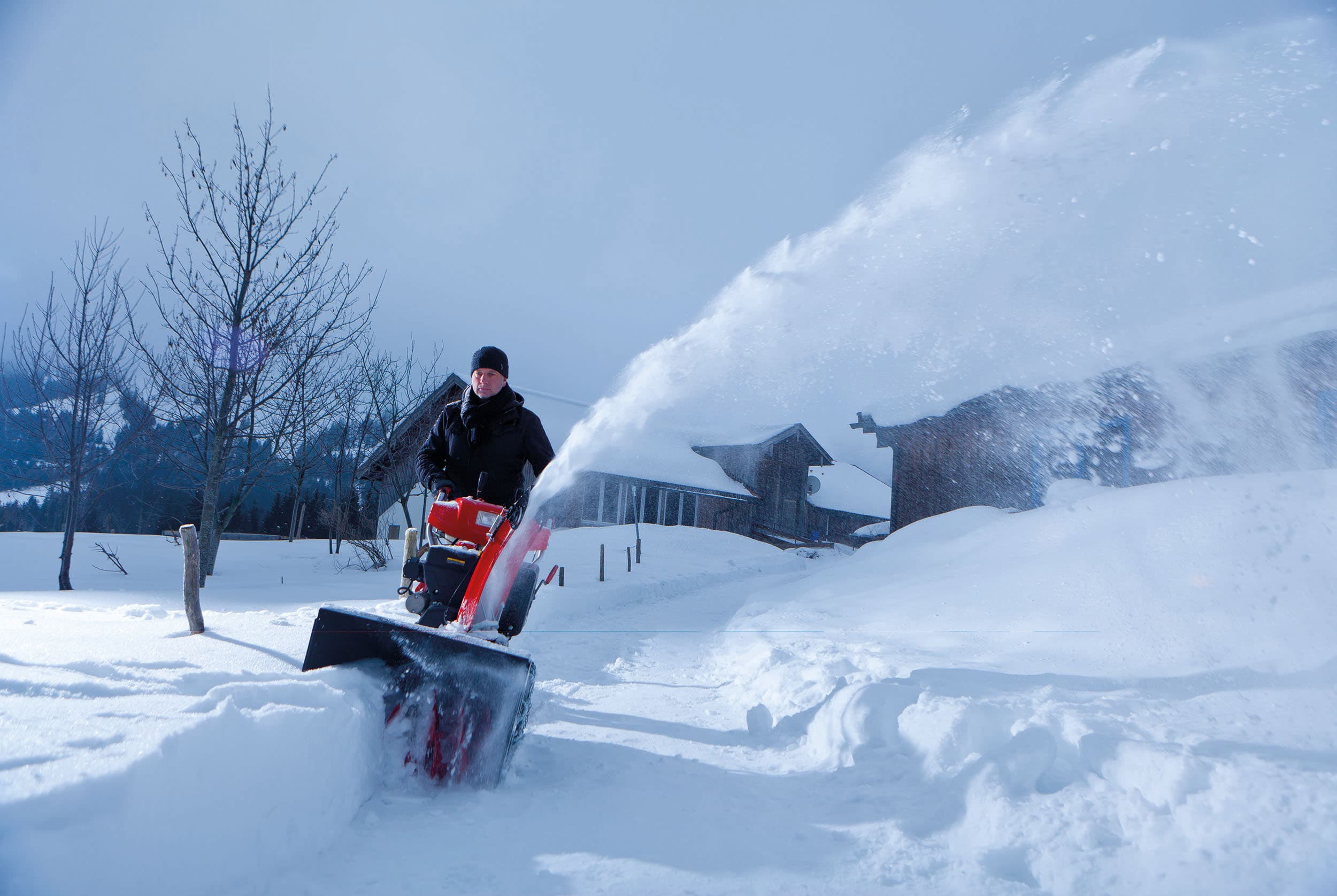 Снігоприбирач бензиновий SnowLine 700 E