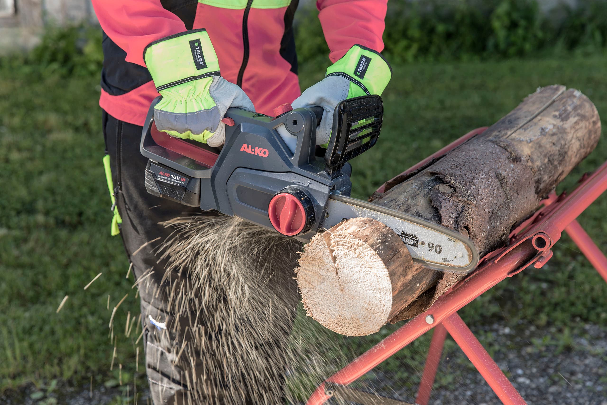 Пила акумуляторна CS 1825