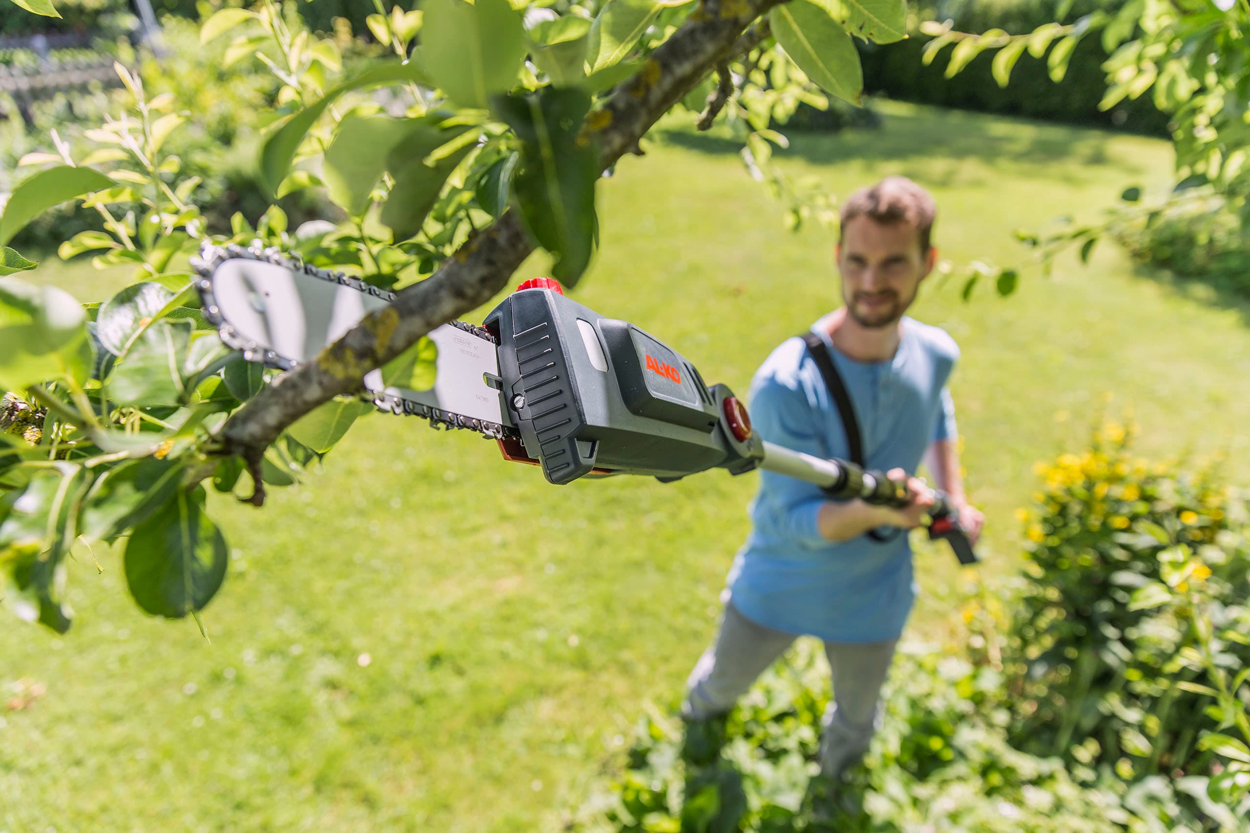 Висоторіз акумуляторний CSA 1820