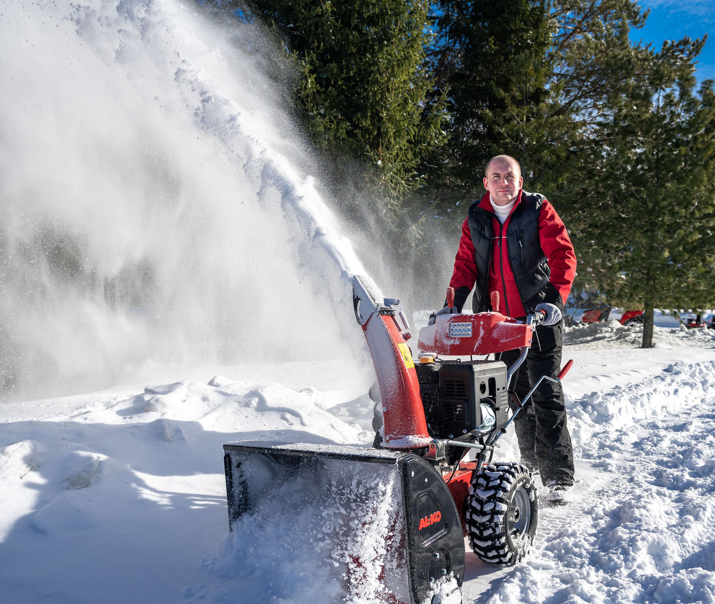 Снігоприбирач бензиновий SnowLine 700 E